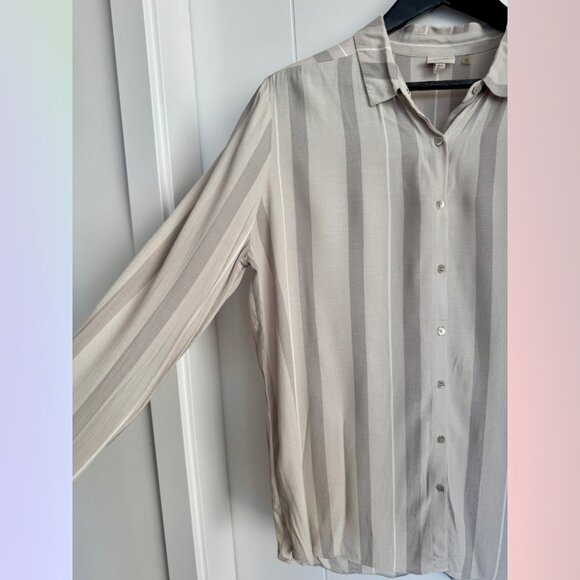 Charli Gray Striped Long Sleeve Blouse – US 10 - Picture 4 of 5